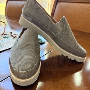 Donald Pliner Slip-On Women’s Loafers in Light Gray - Comfortable Everyday Flats